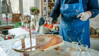 Discover the Magic: Resin Art Classes in Delhi